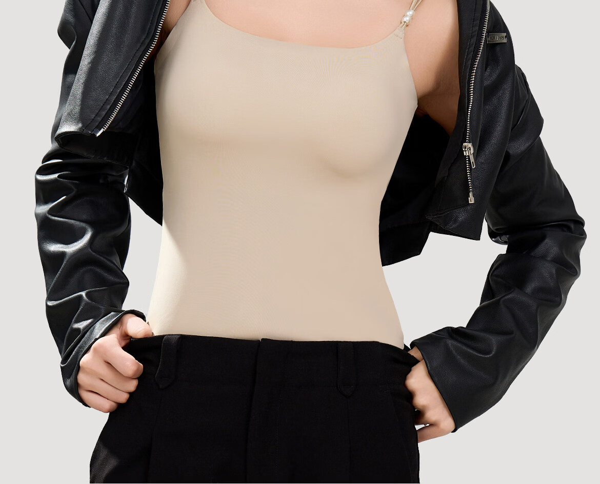 Miiow Women's Camisole Vest with Chest Pad, Fragrant Camellia Scent, Beautiful Back Integrated Bra, Wearable as Outerwear 2