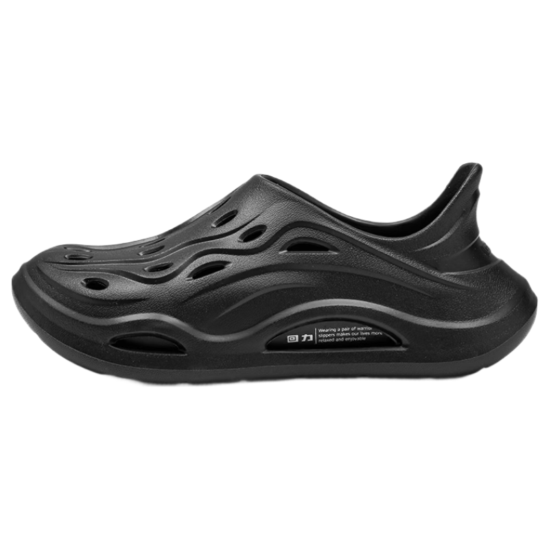 Warrior Official Men's Summer 2026 Outdoor Hole Shoes Full Coverage Water Shoes Black Size 41