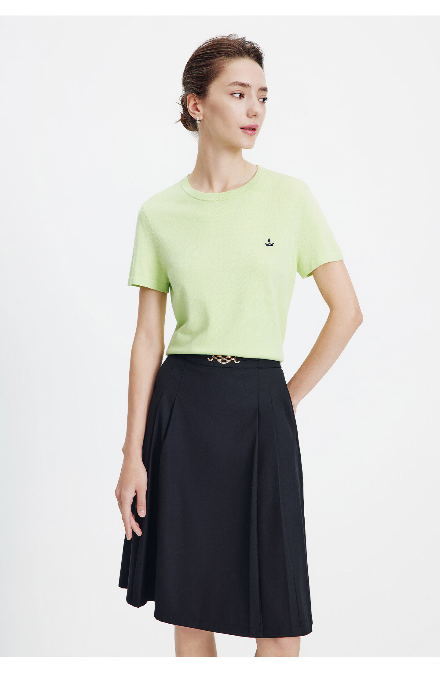 Navigare Small Sailboat Basic Short Sleeve T-Shirt Women 2026 New Round Neck Solid Color Knit Top 2325506507 38