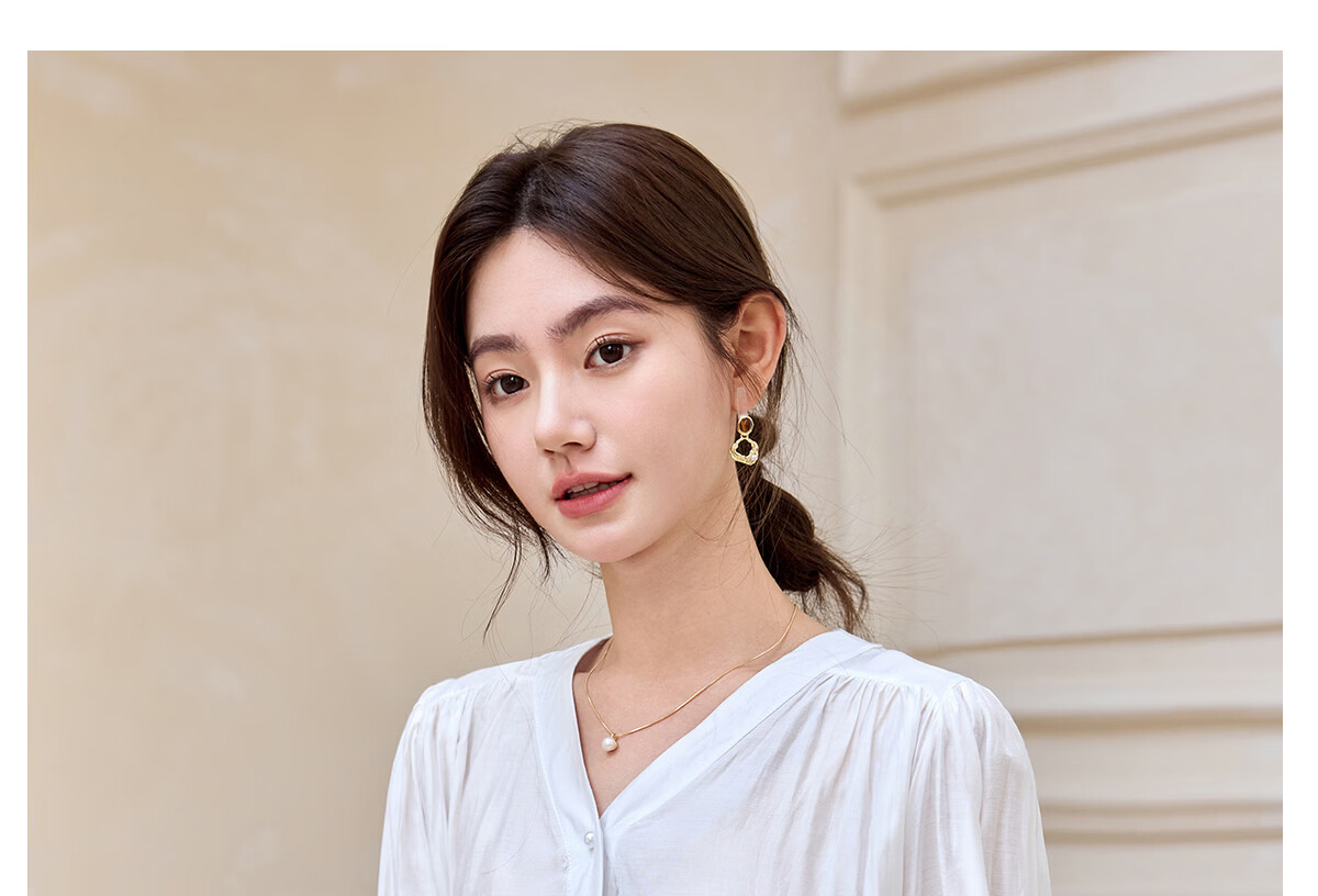 Halo Queen Women's Short Sleeve V-Neck White Shirt Summer Interview Professional Commuter Blouse H52S013 26