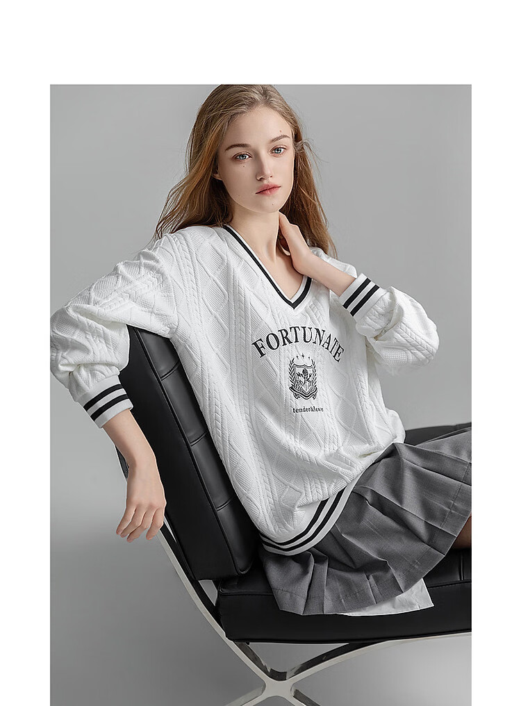 Demana British College Style Spring Autumn New V-Neck Drop Shoulder Long Sleeve Letter Color-Block Embroidered Striped Sweatshirt for Women 4