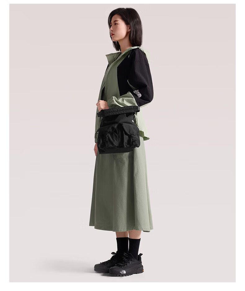 The North Face Unisex Urban 2-Way Outdoor Sports Commuter Travel Backpack 8HNT 5
