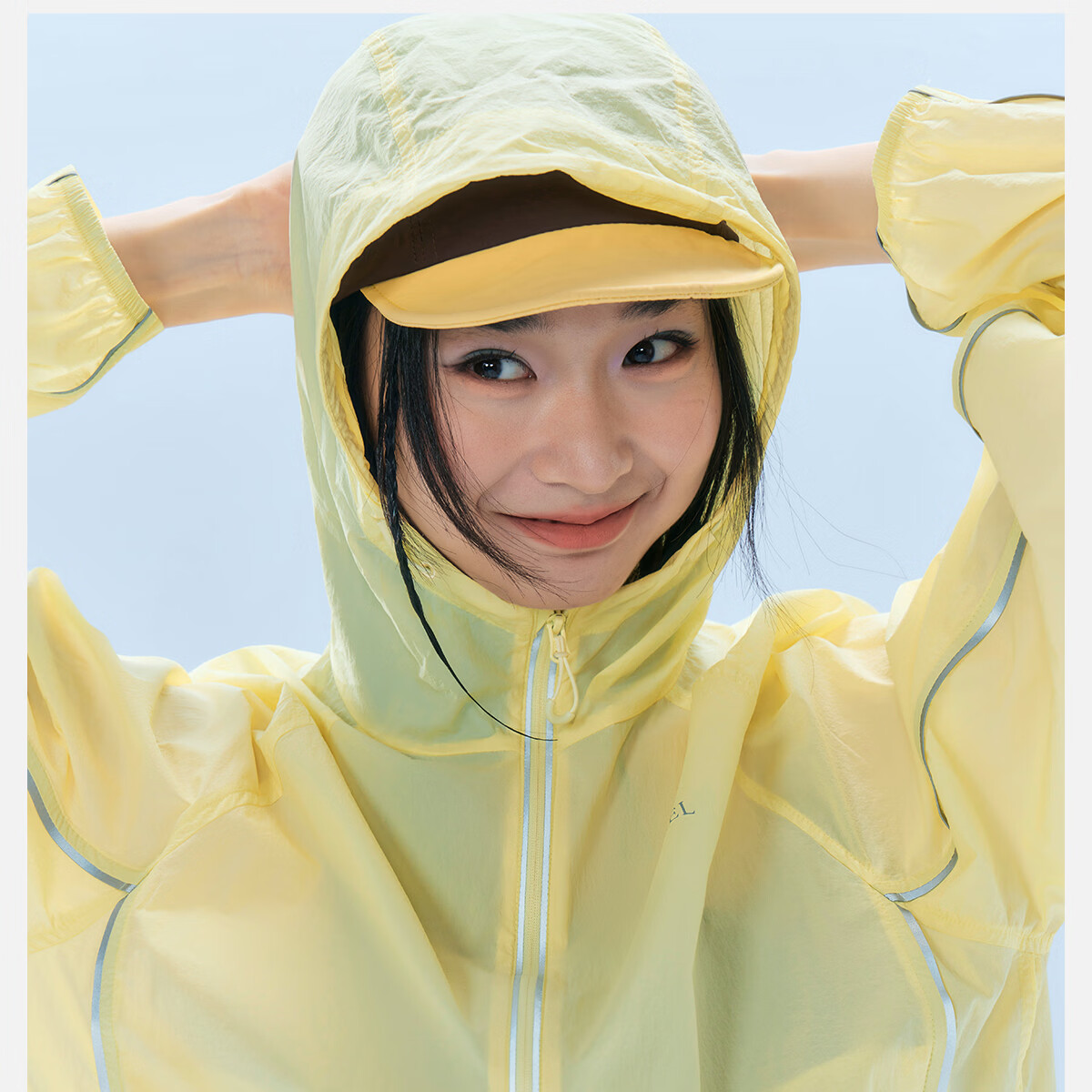 Camel Iceberg Sunscreen Jacket Goddess Edition Short Spring Summer New Outdoor Original Yarn Skin Jacket Women M26BA30013 15