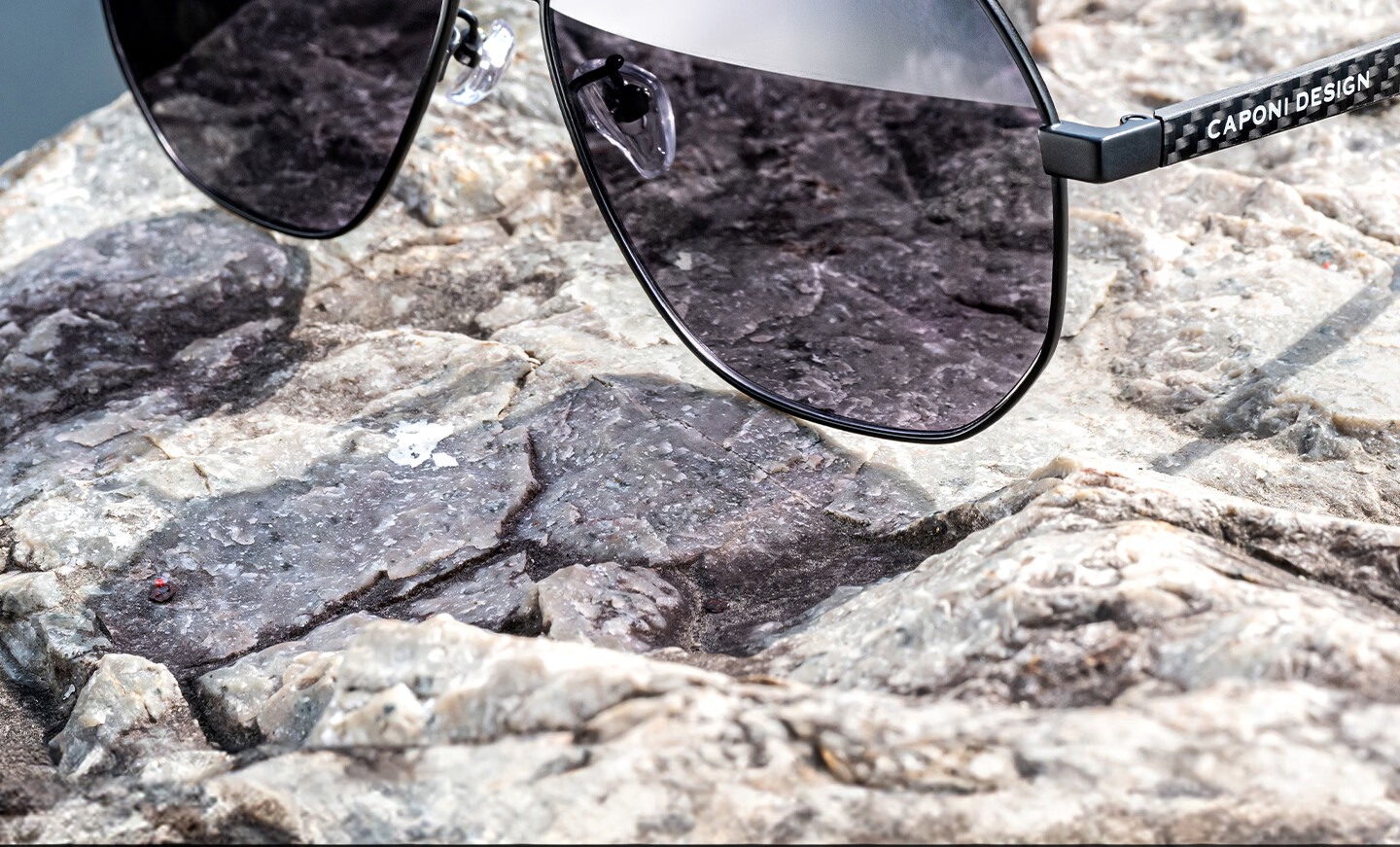 CAPONI Carbon Fiber Polarized Sunglasses for Men, Photochromic UV Protection Driving Day and Night Use 6