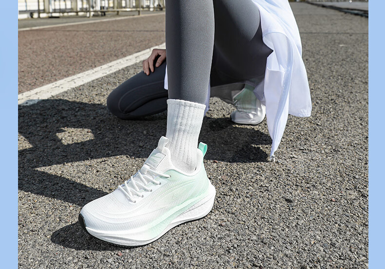 Warrior Women's Sports Shoes 2026 Spring Summer New Soft Sole Running Shoes Breathable Mesh Green 35 9