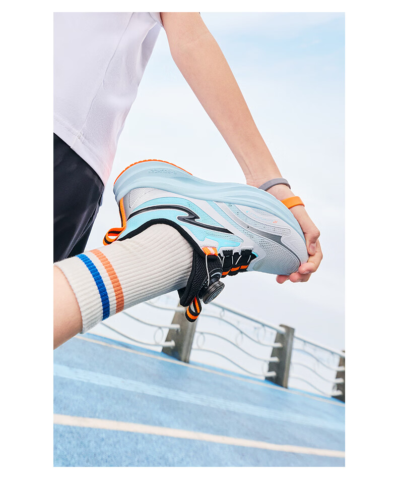ERKE Kids Unisex Shock-Absorbing Sports Shoes Children's Dial Buckle Lightweight Running Shoes White/Summer Coconut Blue Size 36 21