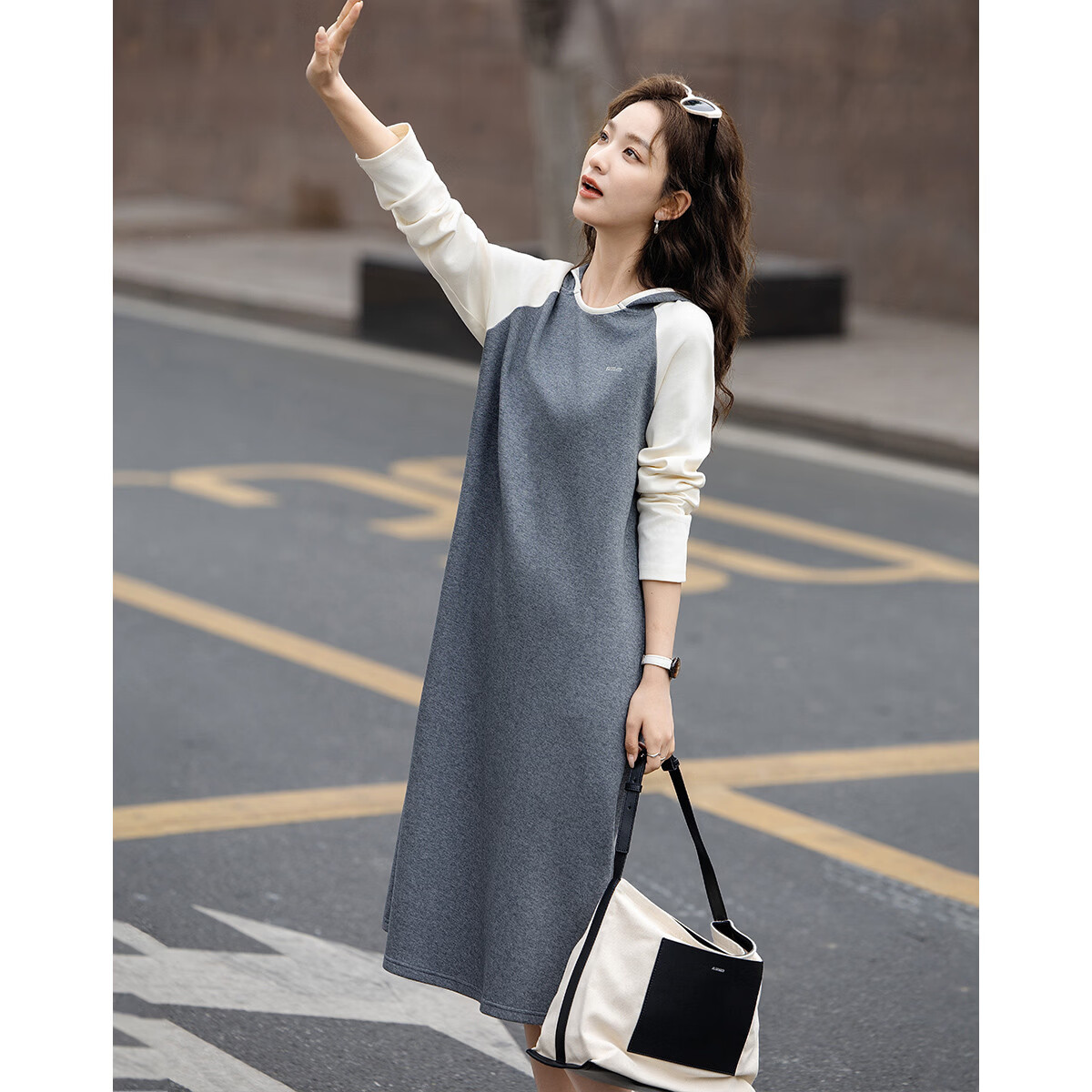 Demana [Comfort Elastic Air Layer] Spring Korean Style Hooded Color-Block Embroidered Petite Loose A-Line Women's Dress
