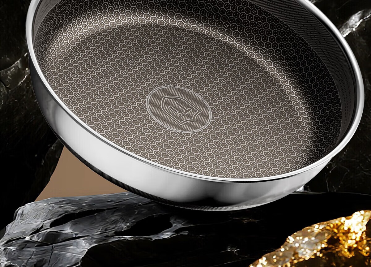 Kambach 26cm Titanium Bionic Non-Stick Frying Pan Skillet for Eggs, Steak, and Breakfast 7