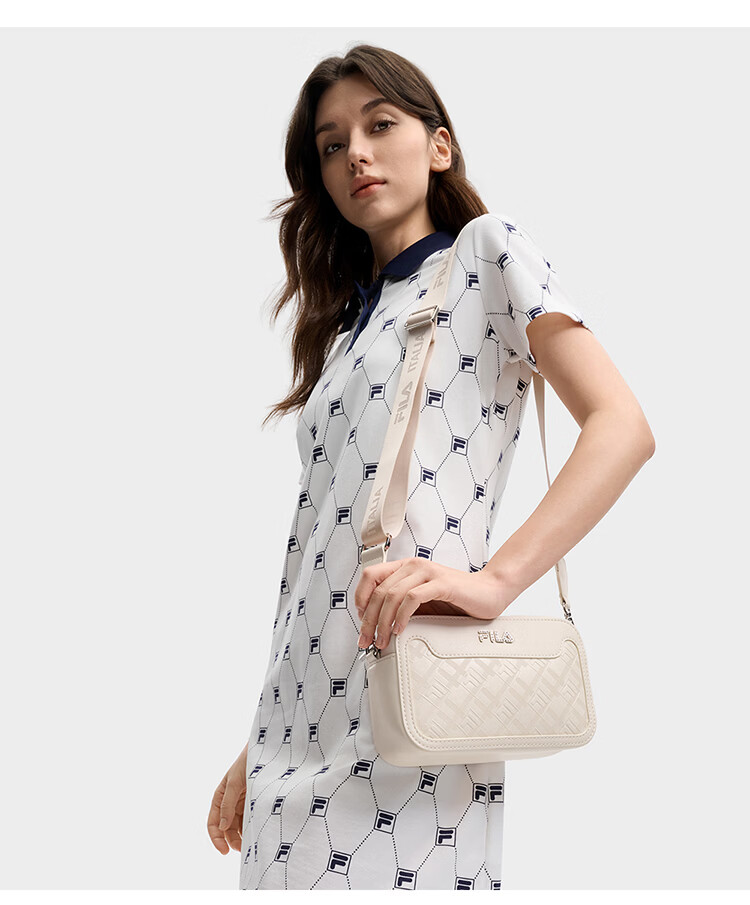 FILA Official Women's Shoulder Bag 2026 Summer Fashion Casual Crossbody Small Square Bag 27