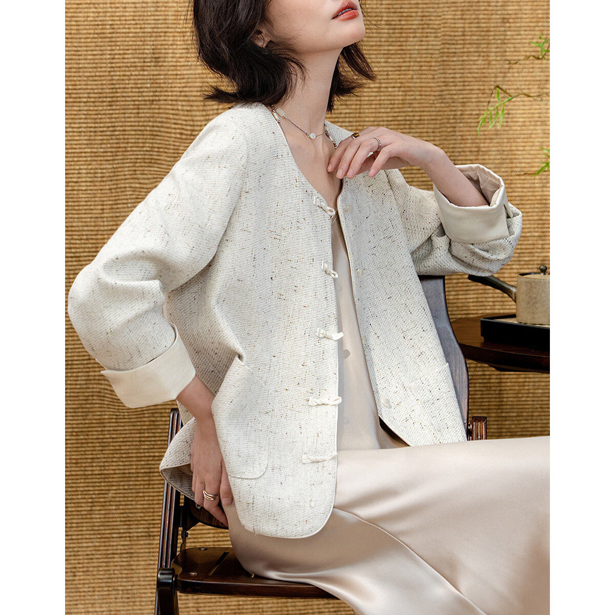 Demana [Oriental Charm] Spring National Style New Chinese Round Neck Frog Button Turn-up Sleeve Loose Short Petite Women's Jacket