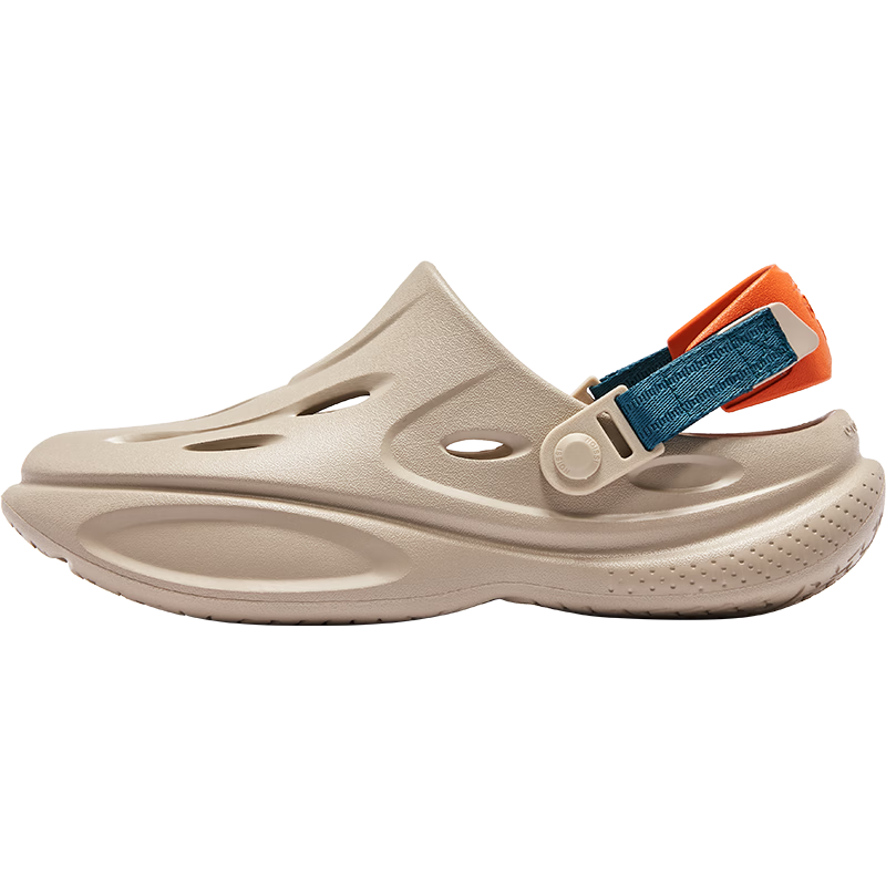 QIAODAN Quality Breathable Cloud Hole Shoes Men's Casual Beach Shoes Outdoor Sandals
