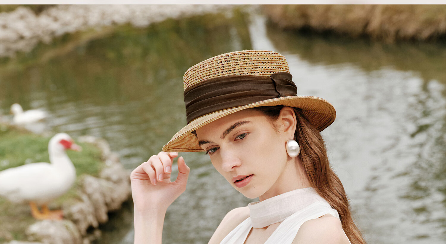 FANCET Mulberry Silk Waistband Straw Hat for Women Summer Beach Vacation French Flat Top Sunshade Sunscreen Luxury Elegant Hat 26