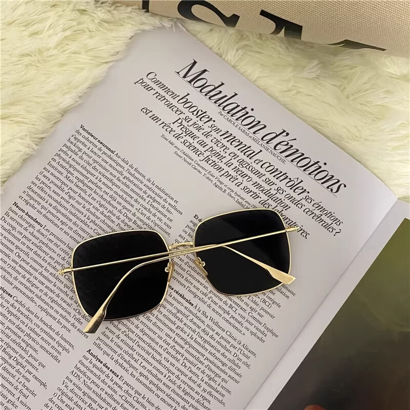 Boshide Polarized Sunglasses UV Protection Lightweight Slimming Men's Driving Gold Frame Black Lens 11