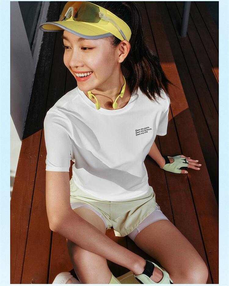 Xtep 2000KM FUN Women's Breathable Quick-Dry Running Printed Moisture-Wicking Summer Short Sleeve Shirt 11