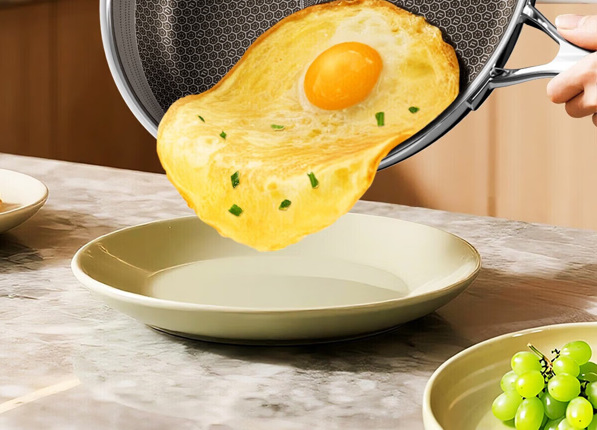 Kambach 26cm Titanium Bionic Non-Stick Frying Pan Skillet for Eggs, Steak, and Breakfast 12
