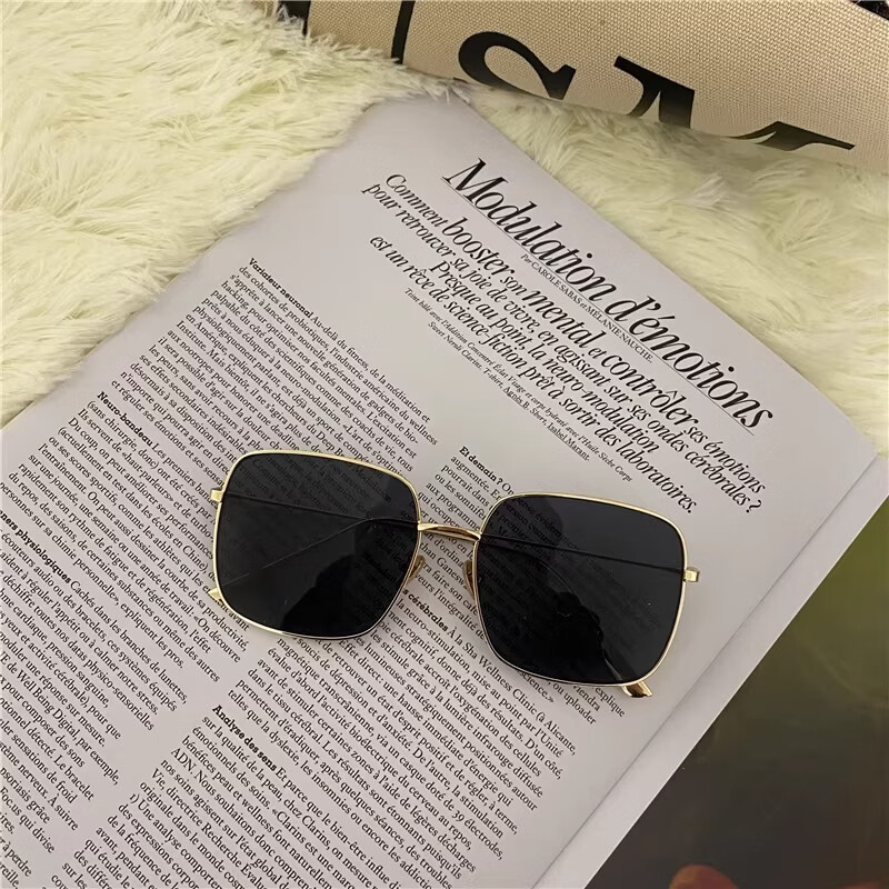 Boshide Polarized Sunglasses UV Protection Lightweight Slimming Men's Driving Gold Frame Black Lens 9