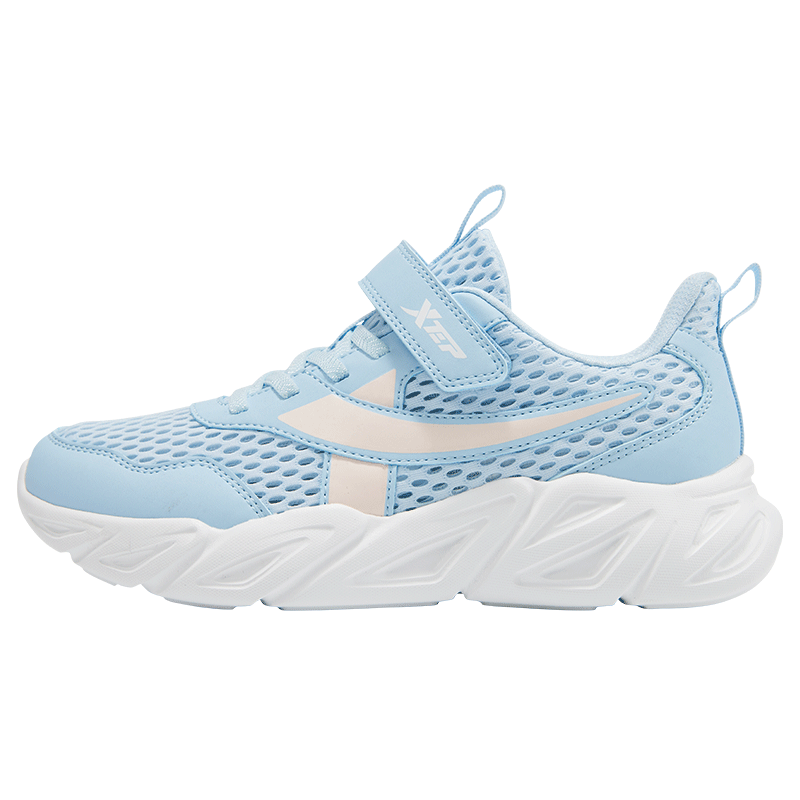 XTEP Youth Boys and Girls Mesh Breathable Large Logo Sports Shoes Versatile Running Shoes Microwave Blue/Classic White Size 35