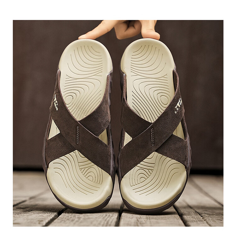 Bull Family Men's Summer New Outdoor Slippers Casual Breathable Beach Sandals Retro Versatile Roman Slippers 9