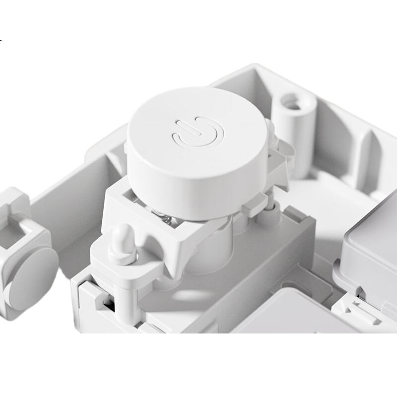 White Image 3