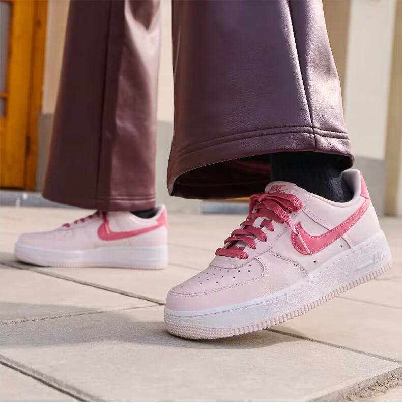 Nike Women's Air Force 1 AF1 Sports Sneakers IO8755-600 Rose Red Size 38.5 3