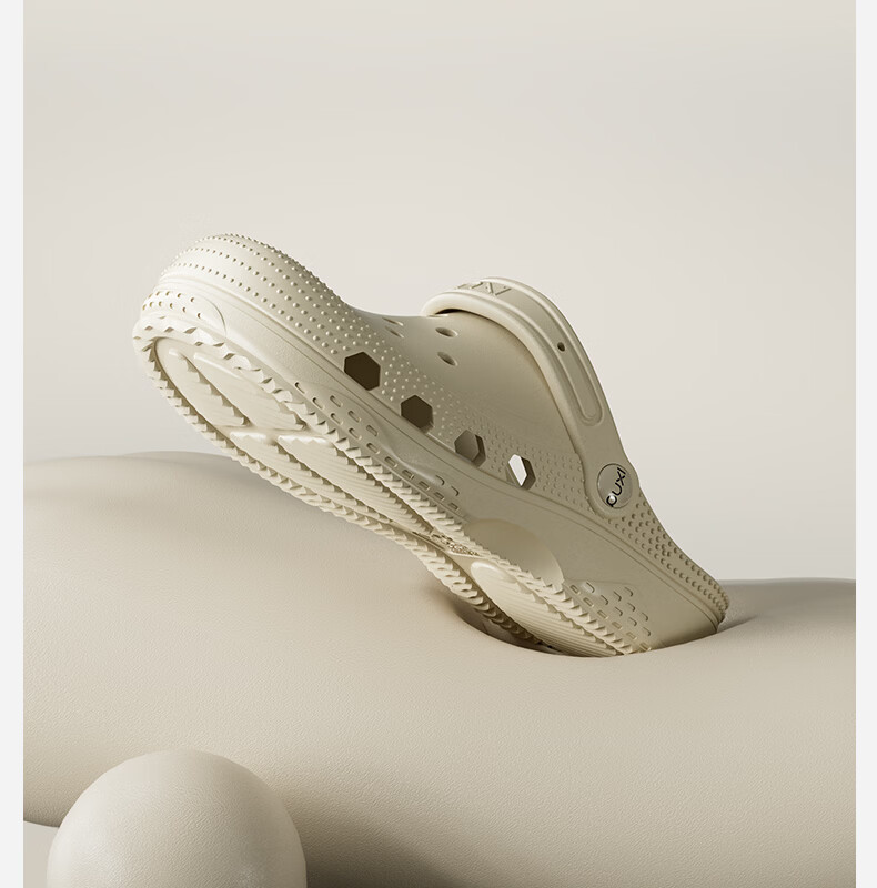 Puxijia Women's Summer Outdoor Hole Shoes Beach Sandals Non-Slip Cloud White Size 35-36 8