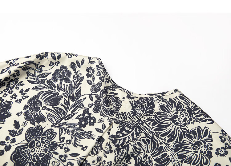 Demana Vintage Aesthetic Summer Urban Commuter Round Neck Printed Mid-Sleeve Satin Slim Fit Dress for Women High-End Feel 8