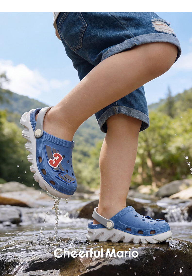 Cheerful Mario Kids Hole Shoes Girls Summer 2026 New EVA Beach Slippers Big Kids Parent-Child Outdoor Sandals 37