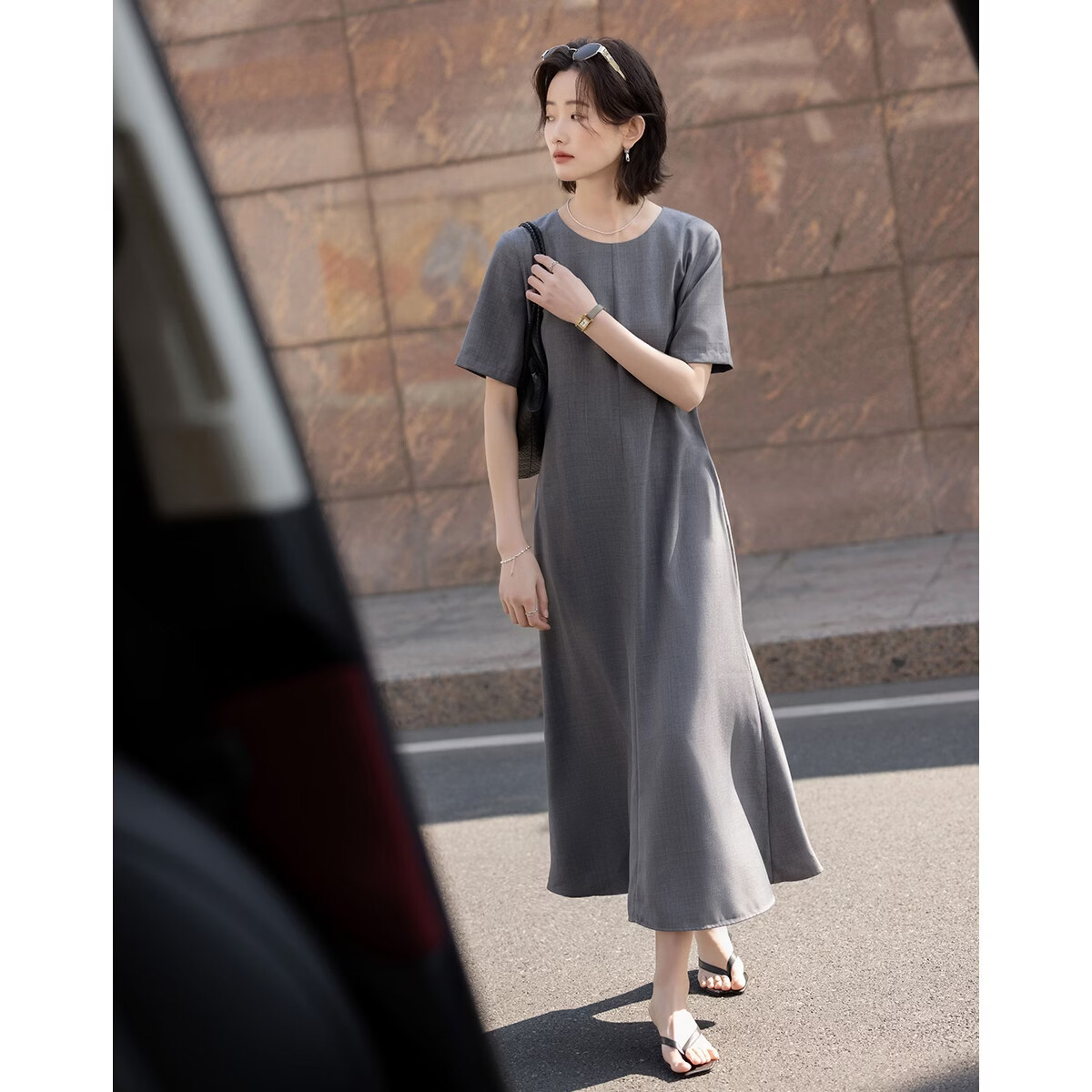 Demana Elegant Aesthetic Summer Urban Style Round Neck Short Sleeve Waist Cinched Mermaid Hem Slimming Concealed Dress for Women High-End Feel