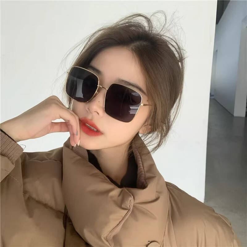 Boshide Polarized Sunglasses UV Protection Lightweight Slimming Men's Driving Gold Frame Black Lens 4