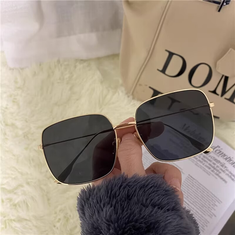Boshide Polarized Sunglasses UV Protection Lightweight Slimming Men's Driving Gold Frame Black Lens 8
