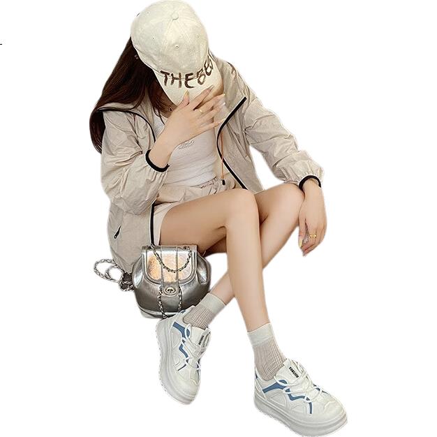 White Image 2