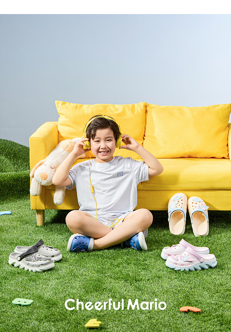 Cheerful Mario Kids Hole Shoes Girls Summer 2026 New EVA Beach Slippers Big Kids Parent-Child Outdoor Sandals 23