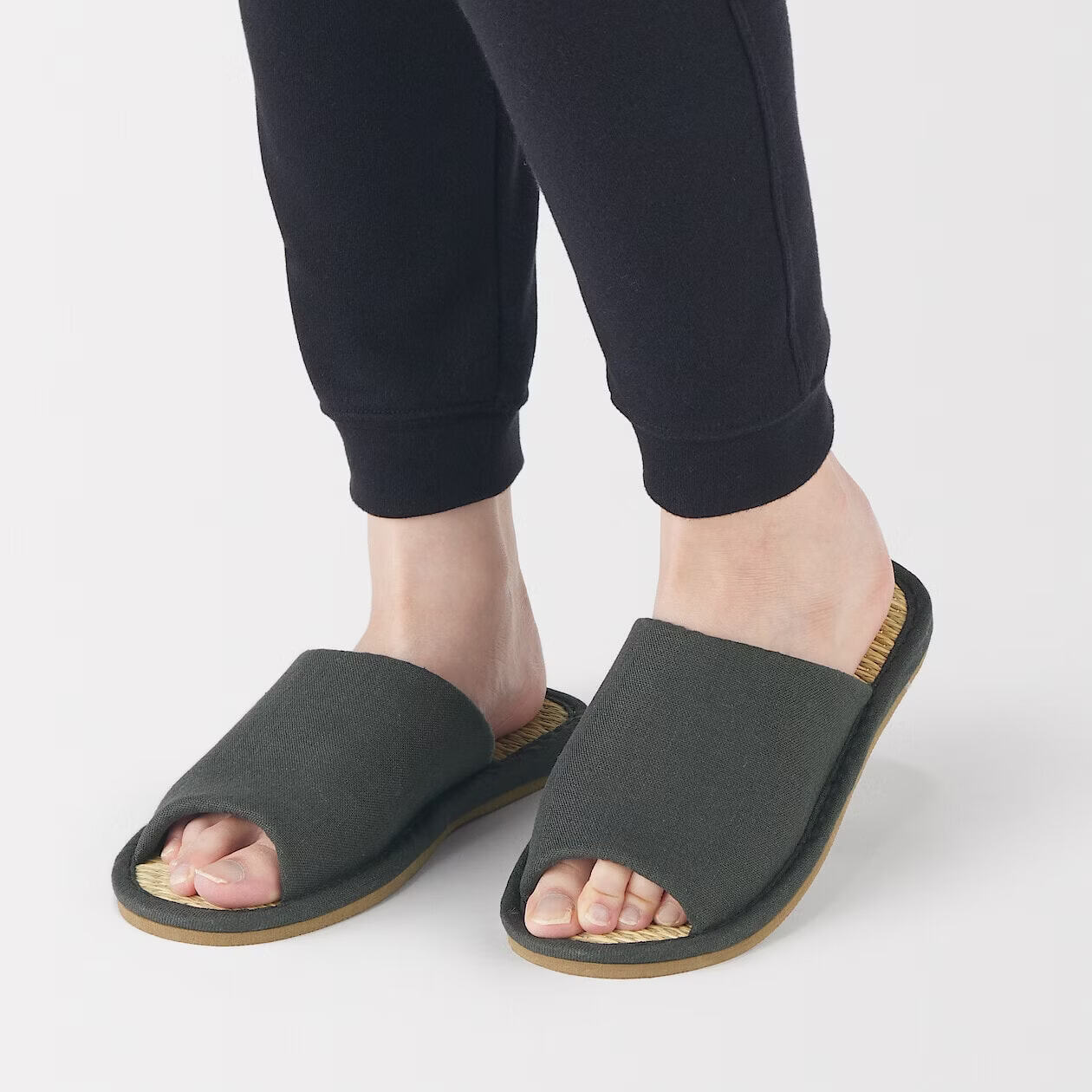 MUJI Unisex Rush Grass Platform Slippers Charcoal Gray Size 42 (260mm) 9