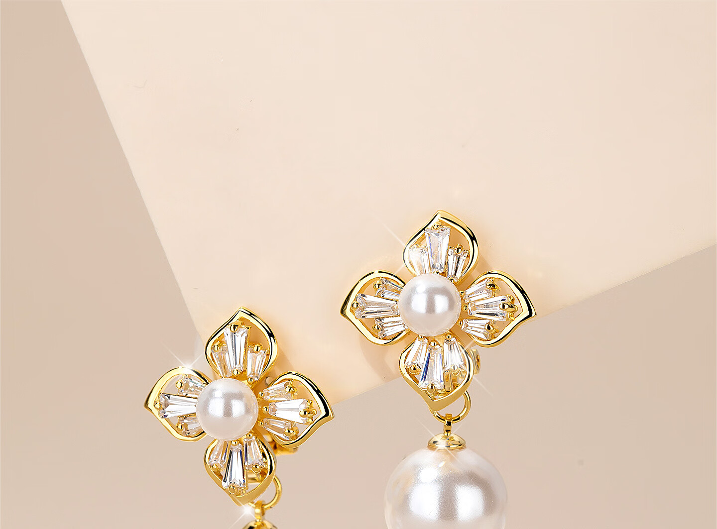 Qlady New Year Butterfly Clip-On Earrings for Women No Piercing 2026 Elegant Unique Ear Drops Birthday Gift 1