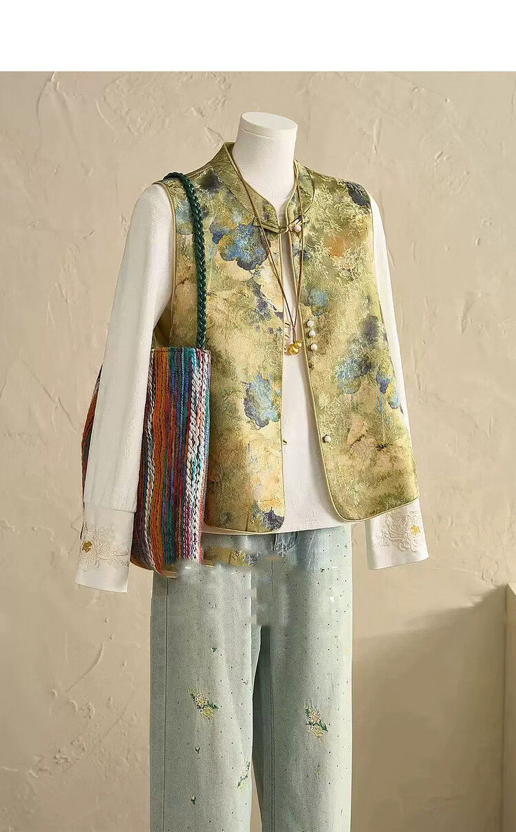 Demana [Sulaicha Color] Spring National Style New Chinese Gradient Print Stand Collar Frog Button Sleeveless Vest Jacket Women Short 5
