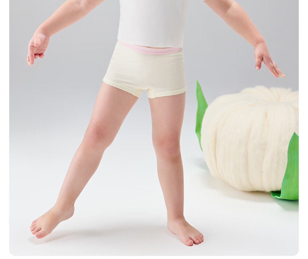 Betis Children's Underwear 3-4 Years Old Girls Summer Mulberry Silk Antibacterial Comfortable Breathable Boxer Shorts 14