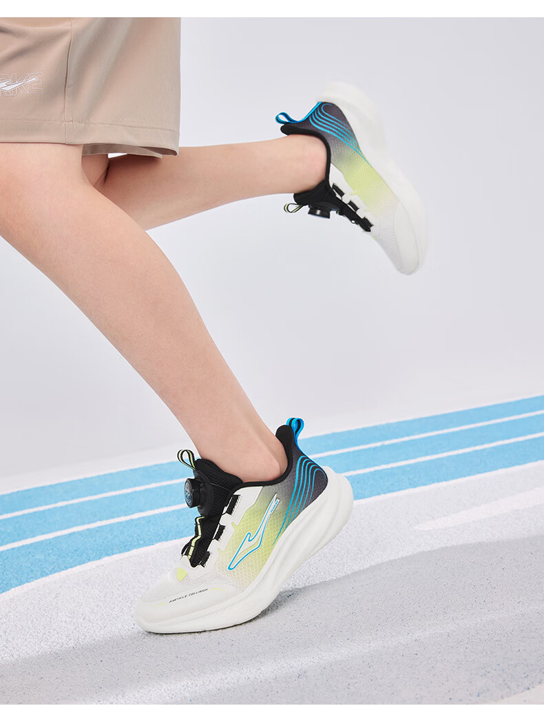 ERKE Children's Shoes, Boys And Girls, Big Kids' Sneakers, Kids' Rotary Buckle Shock-Absorbing Running Shoes, Micro-Crystal White/true Black, Size 34 28