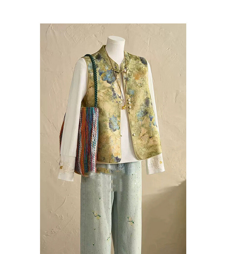 Demana [Sulaicha Color] Spring National Style New Chinese Gradient Print Stand Collar Frog Button Sleeveless Vest Jacket Women Short 10