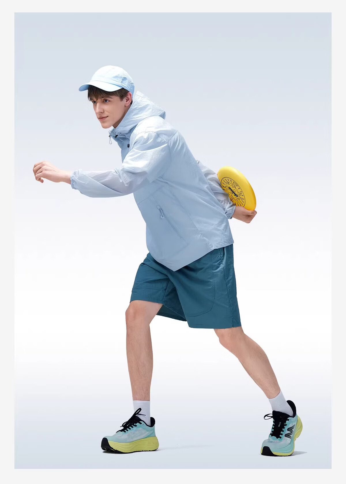 CAMEL Dilireba Edition Muguang Air Outdoor Mountain Style Lightweight Breathable Sun Protection Jacket 21