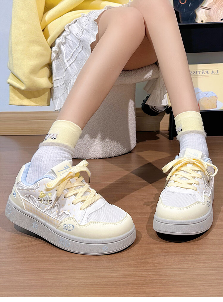 Warrior Cute Cat Canvas Shoes for Women 2026 Spring Autumn New Versatile Lightweight Casual Breathable Thick-Soled White Sneakers for Female Students 19