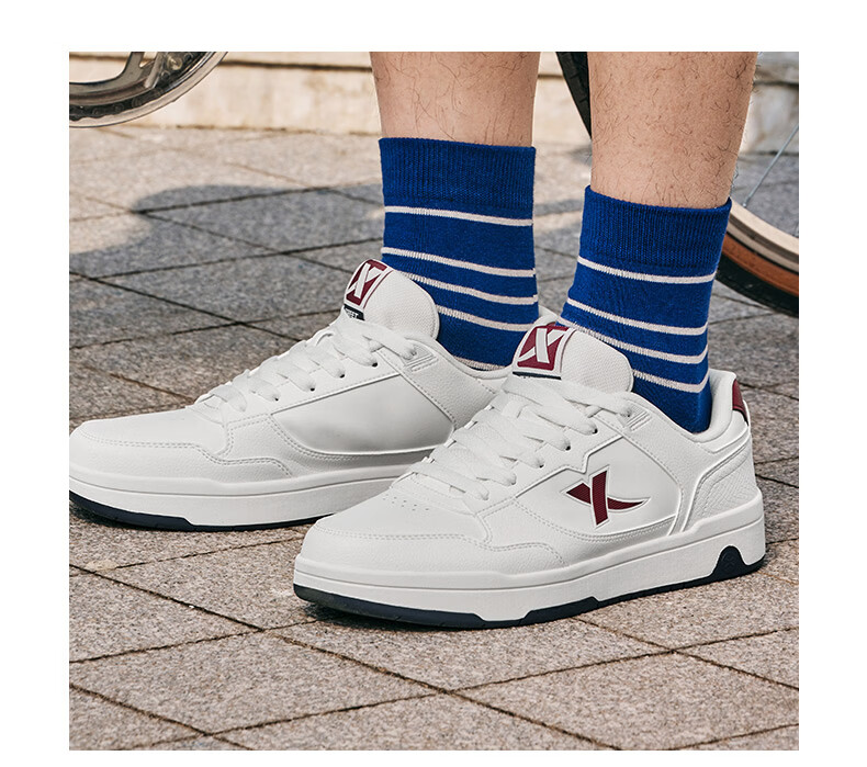 Xtep Liubai Men's Sports Sneakers Casual Breathable Lightweight Soft Elastic White Shoes for Spring and Summer 20