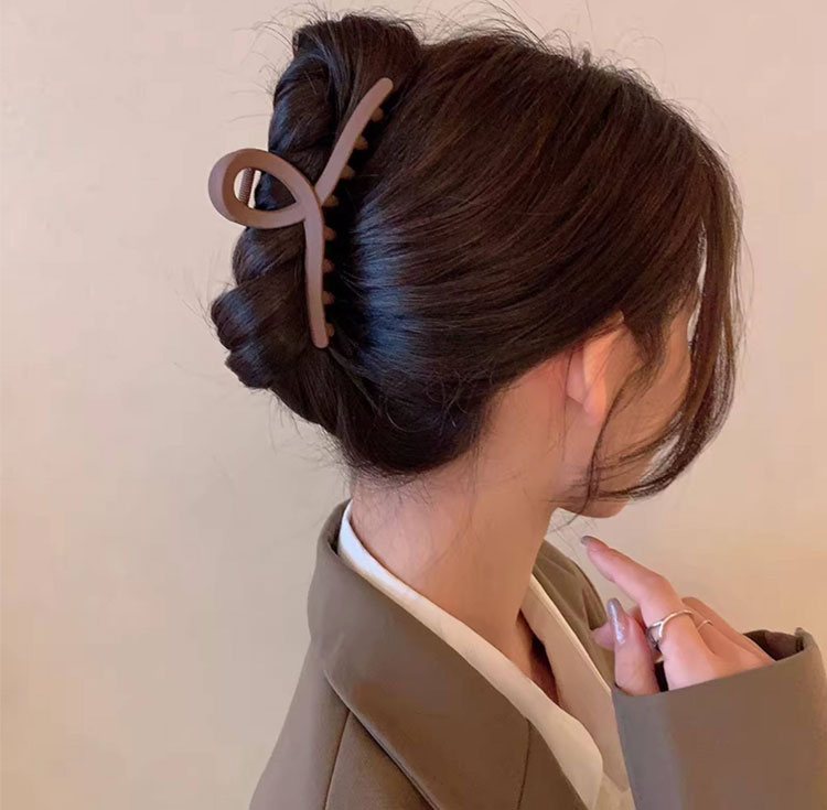 MEIFUYU Large Shark Hair Clips (2 Pieces) Back Head Hair Claw Clips Hairpins Hair Accessories WH7221 6