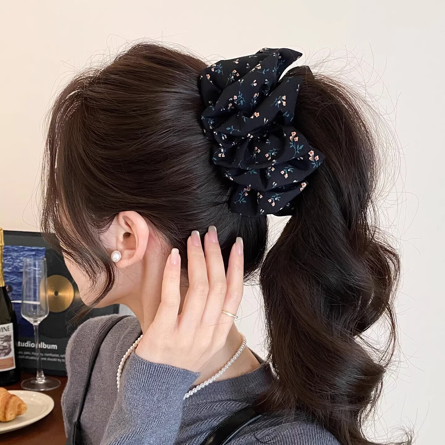 Jinglei Elegant Polka Dot Cloud Bubble Banana Clip Twist Clip Korean Style Hair Clamp for Thick Hair Half-Up Hair Clip