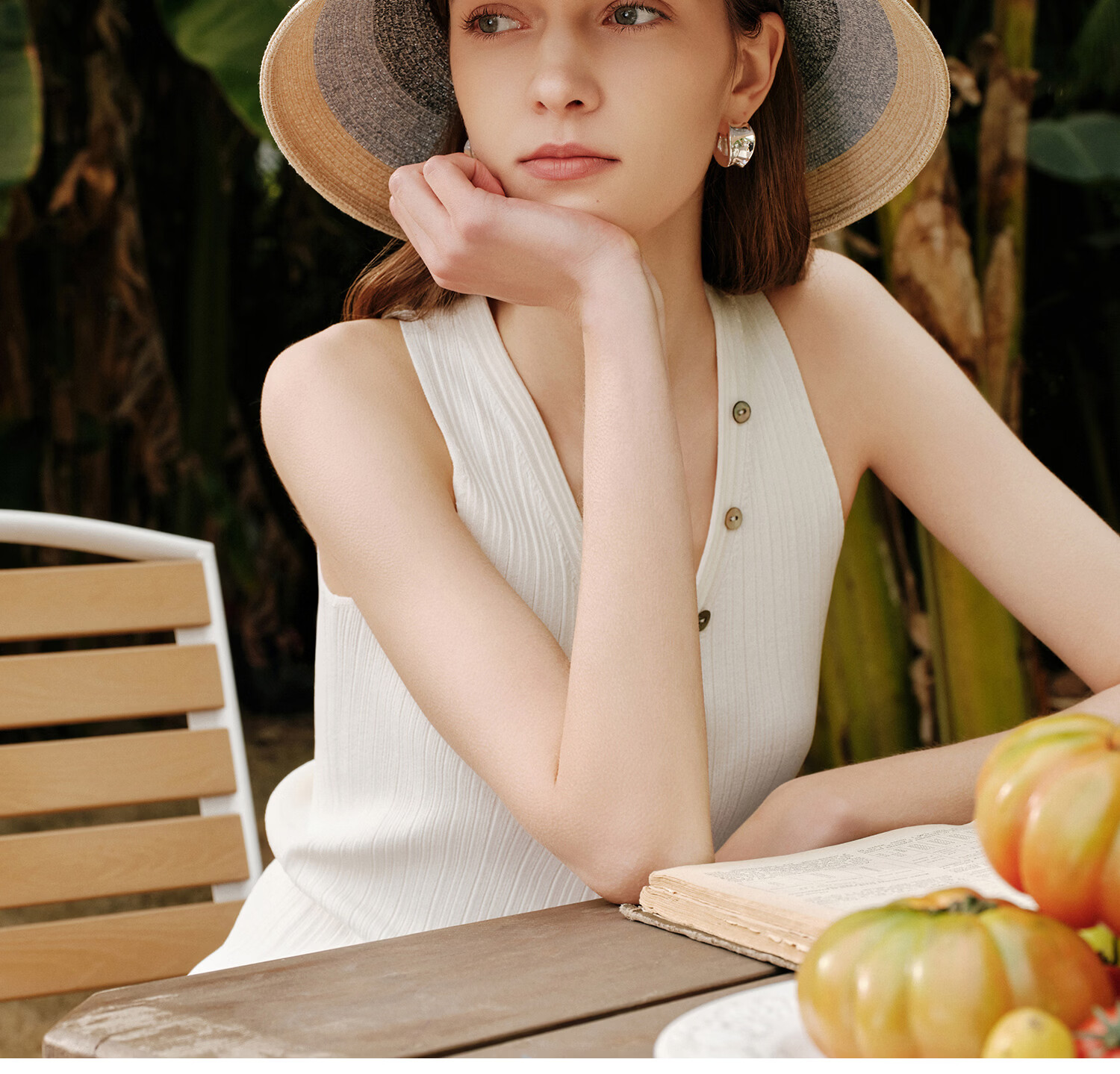FANCET Women's Summer Straw Hat French Elegant Color-Block Wide Brim Sun Hat UV Protection Vacation Beach Hat 40