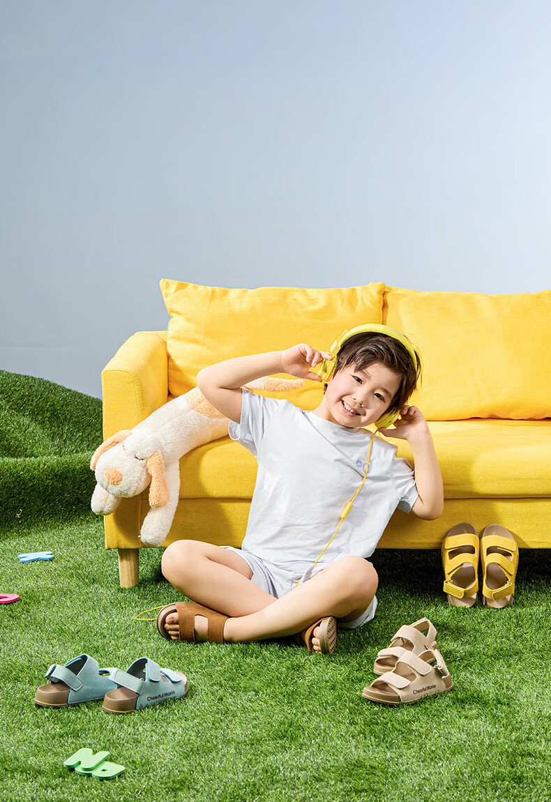 Cheerful Mario 2026 Summer New Girls' Sandals Kids Boys Soft Sole Breathable Outdoor Children Big Kids Beach Shoes 2