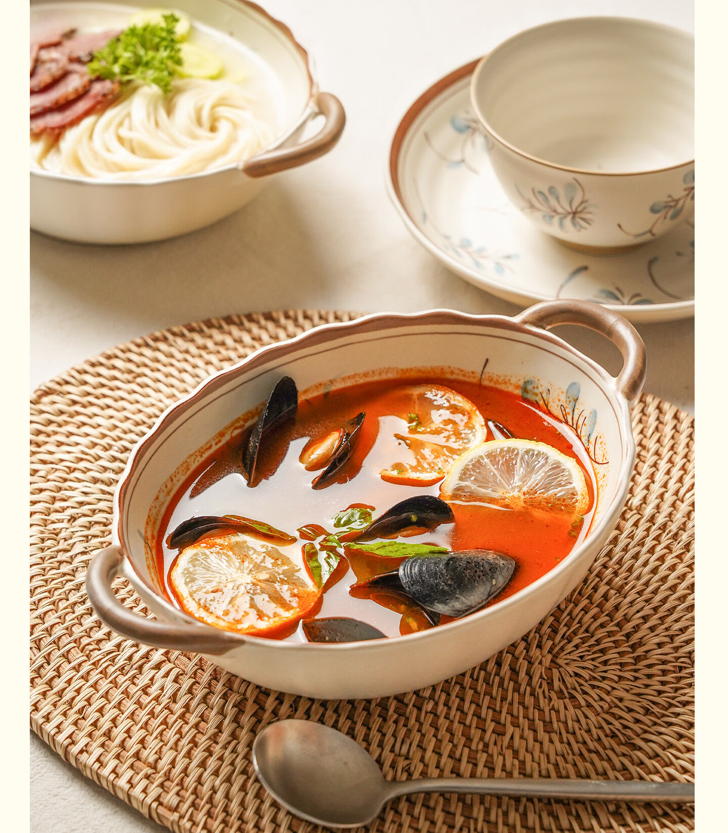 Hechuanwu Bowl and Plate Dinnerware Set 2026 New Japanese Style Hand-Painted Orchid and Grass Underglaze Color Dinnerware Set for Four 5