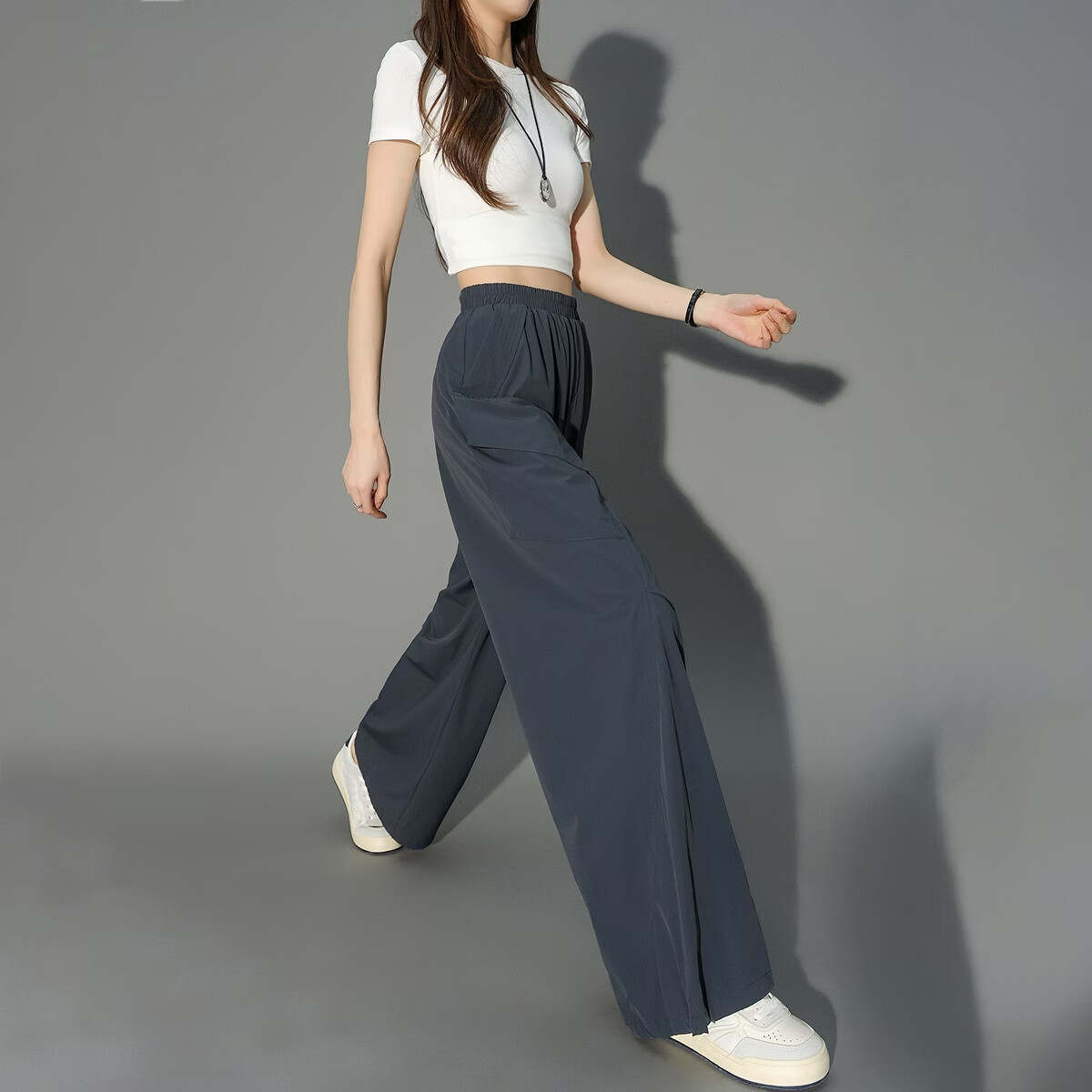 Demana Black Tech Sunscreen UPF50+ Summer Antibacterial Mite-Resistant Elastic Waist Loose Cargo Casual Pants for Women