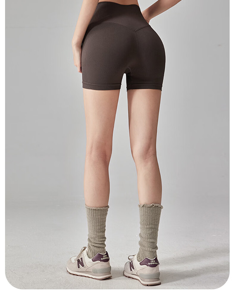 Xueqiman Seamless Bare-Sense High-Elasticity Yoga Shorts for Women, Tummy Control and Hip Lifting, Pilates Summer Outdoor Running Sports Bermuda Shorts 15