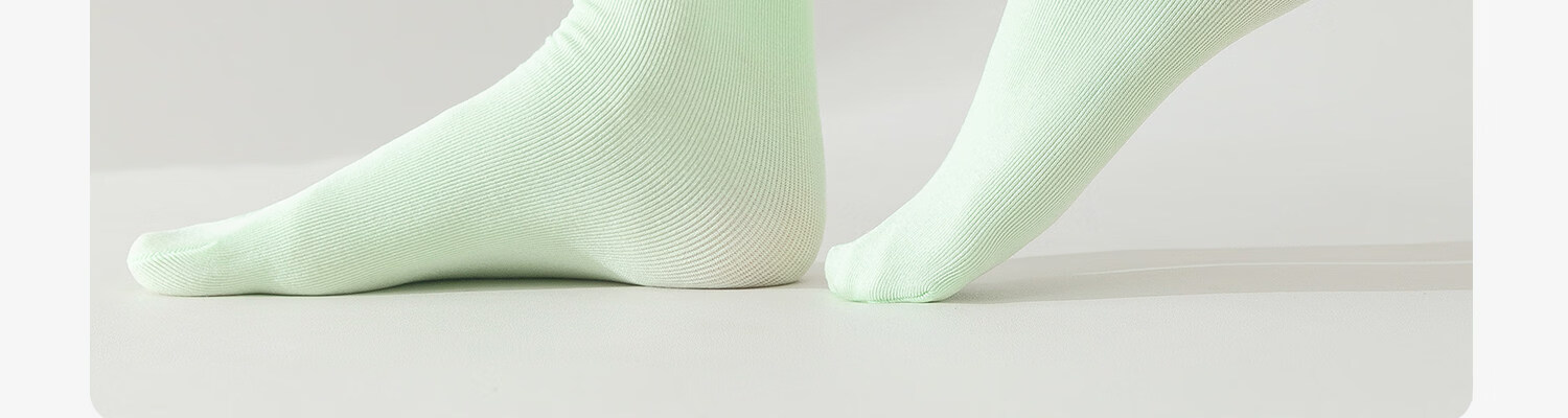 Guxu Disposable Socks Summer Thin Ice Silk Socks Women Travel Daily Use Mid-Calf Cotton Socks Black and White 127