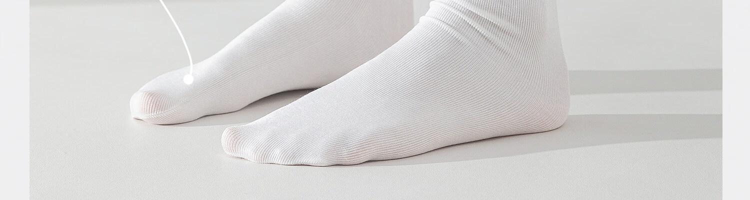 Guxu Disposable Socks Summer Thin Ice Silk Socks Women Travel Daily Use Mid-Calf Cotton Socks Black and White 70